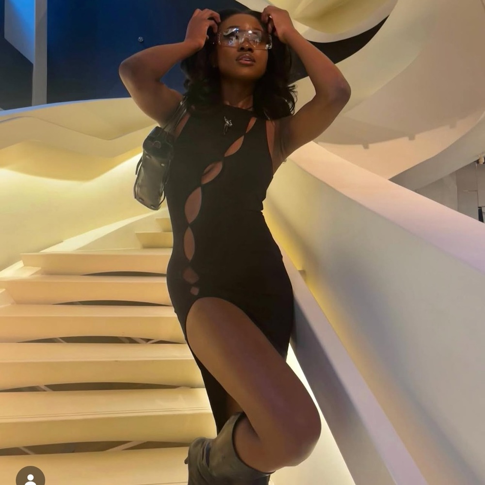 The kript Black Cut-Out Dress